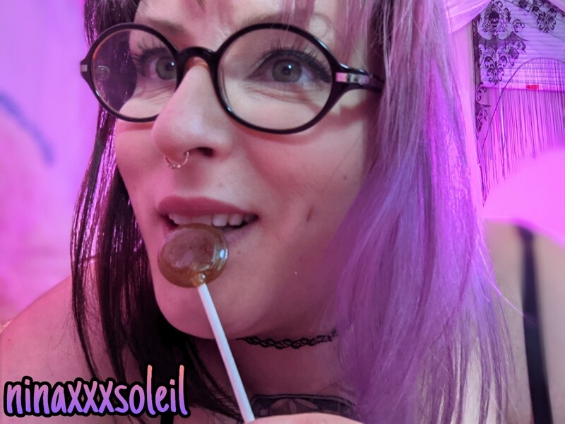 Live sex webcam photo for ninaxxxsoleil #6196919