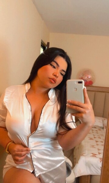 Live sex webcam photo for Valentina_Anzuate #3816195