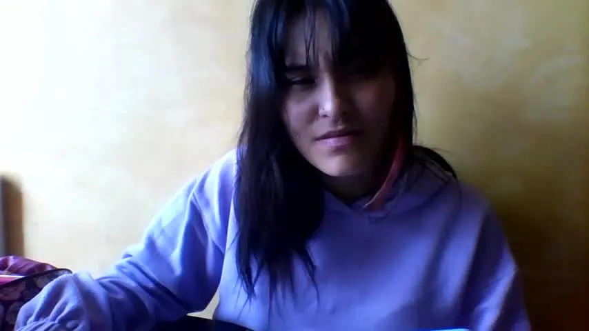 Live sex webcam photo for _olivia_x