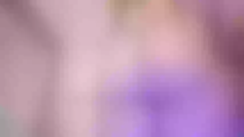 Live sex webcam photo for adri_crof