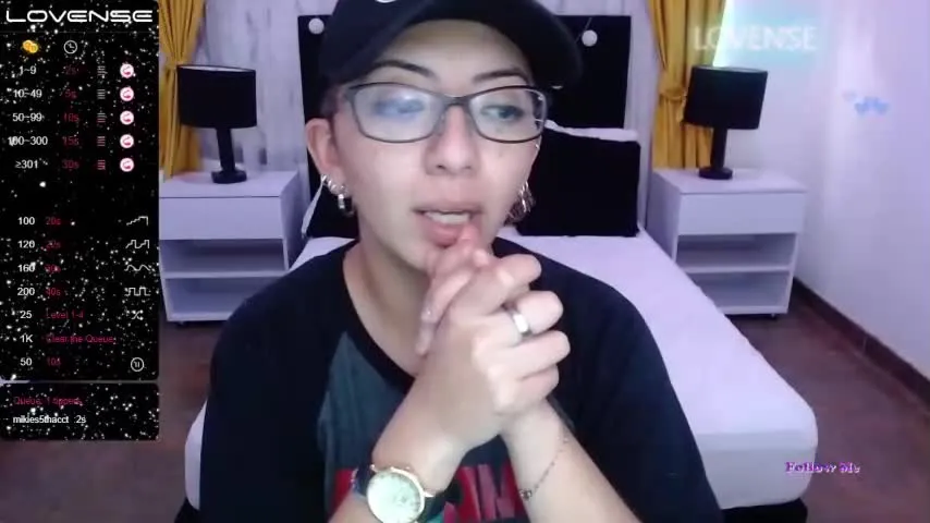 Live sex webcam photo for alexamss