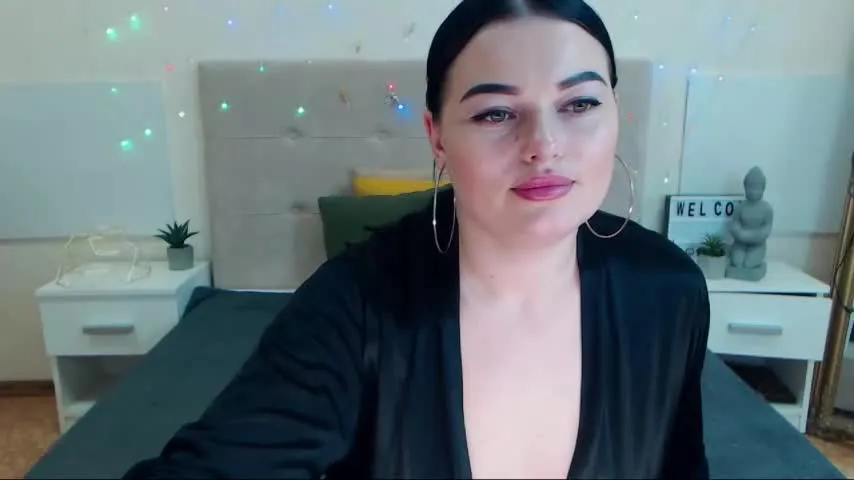 Live sex webcam photo for alicelevi