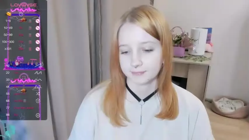 Live sex webcam photo for alisha_ley