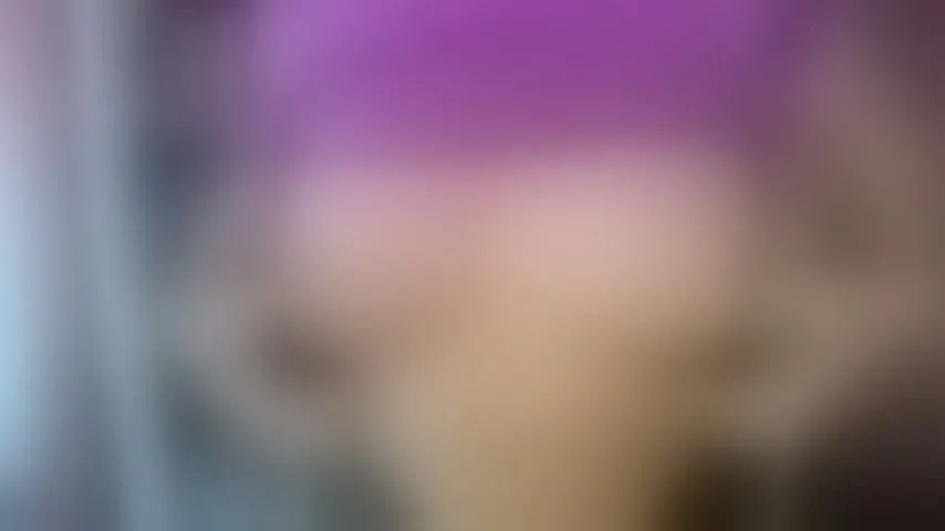 Live sex webcam photo for antoniapur22