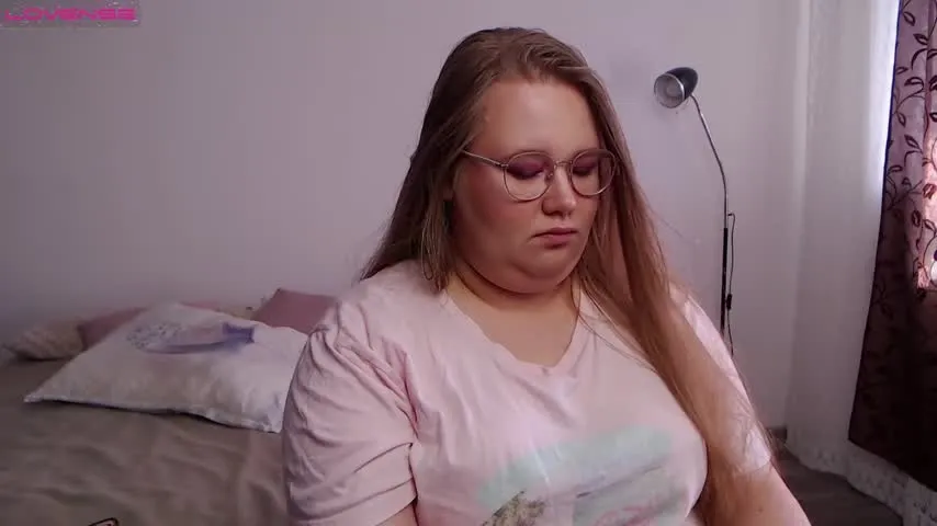 Live sex webcam photo for anya_muna