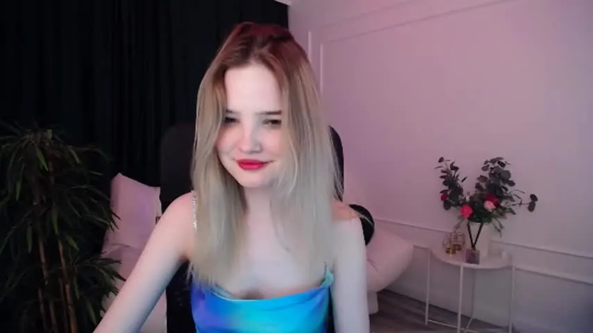 Live sex webcam photo for bloomingheart