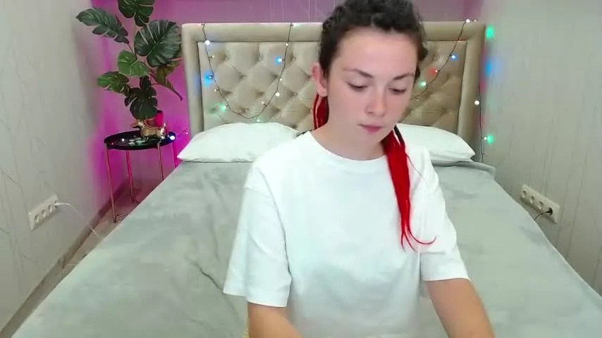 Live sex webcam photo for caprise_baby