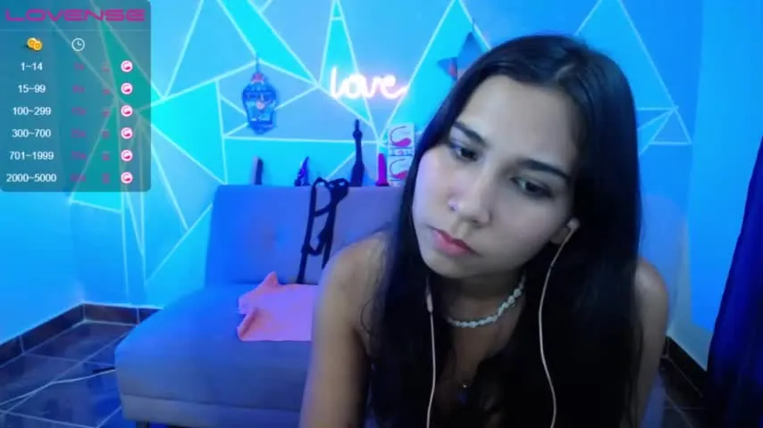 Live sex webcam photo for cassie_dirty