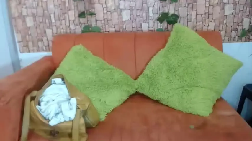 Live sex webcam photo for catty_sparrow