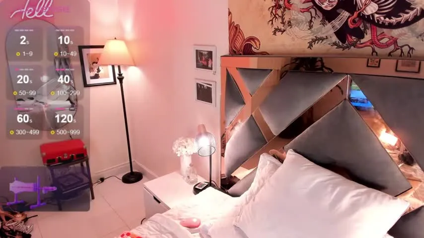 Live sex webcam photo for charlottte_001