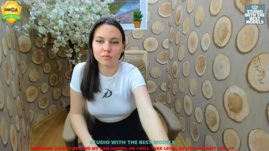 Live sex webcam photo for coy_aria