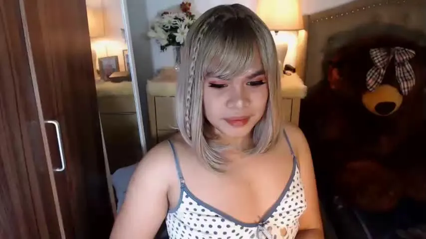 Live sex webcam photo for creamyamberslut