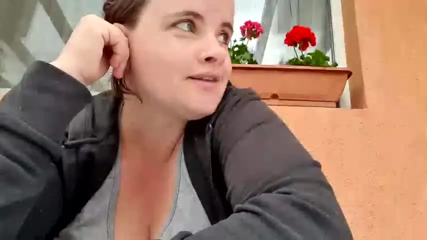 Live sex webcam photo for deliasara