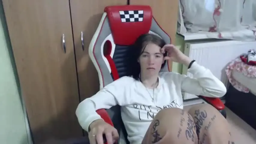 Live sex webcam photo for elisabetahot