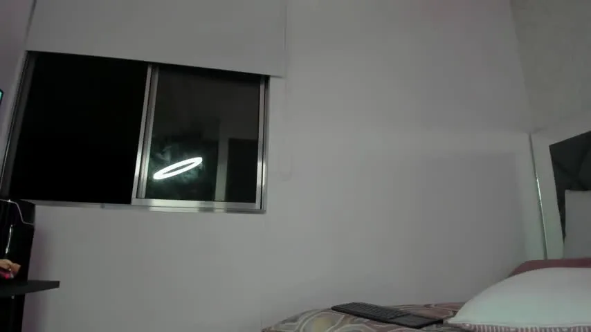 Live sex webcam photo for gabi_gonzales