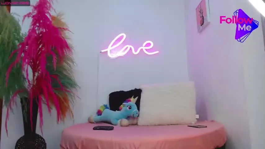 Live sex webcam photo for hannarichards