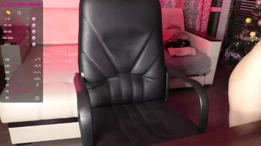 Live sex webcam photo for itty_kitty