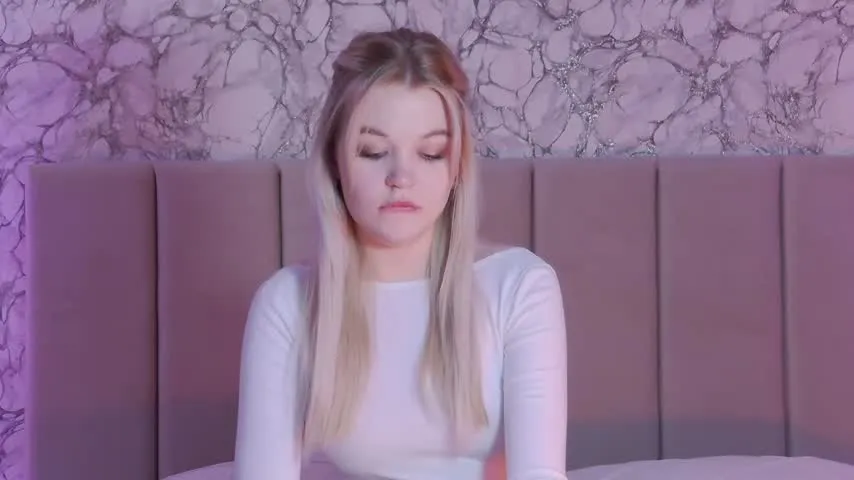 Live sex webcam photo for jane_suckss