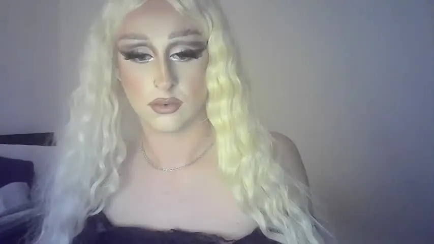Live sex webcam photo for jayceflores
