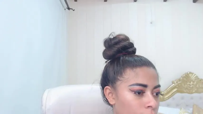 Live sex webcam photo for julieth_gomez