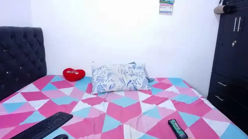 Live sex webcam photo for katrinahorny