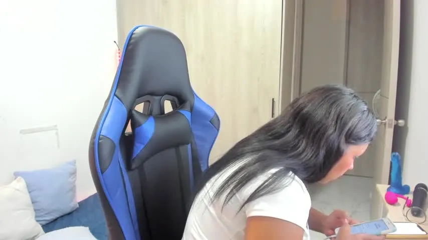 Live sex webcam photo for kinny_sweet