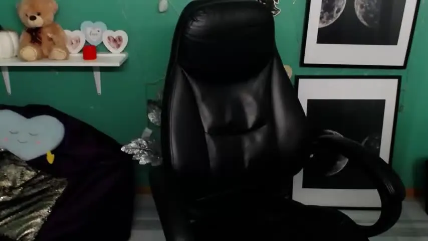 Live sex webcam photo for lana_redmi