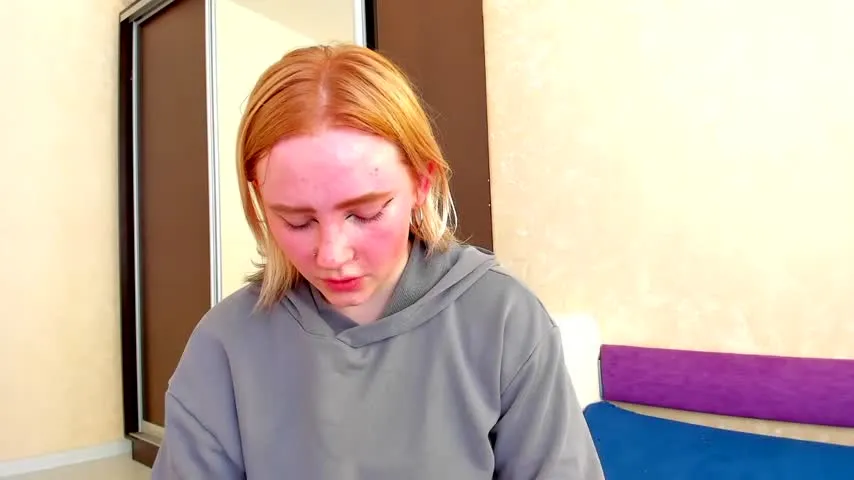Live sex webcam photo for lexy_l0vy