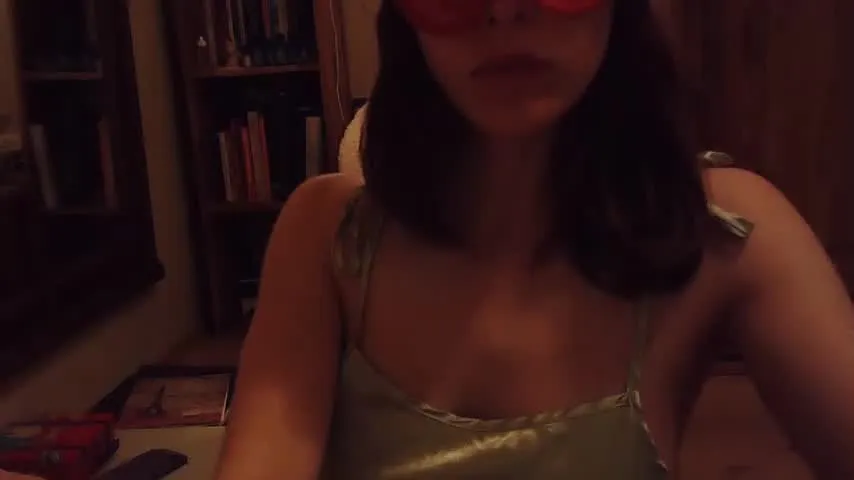 Live sex webcam photo for lisalilly