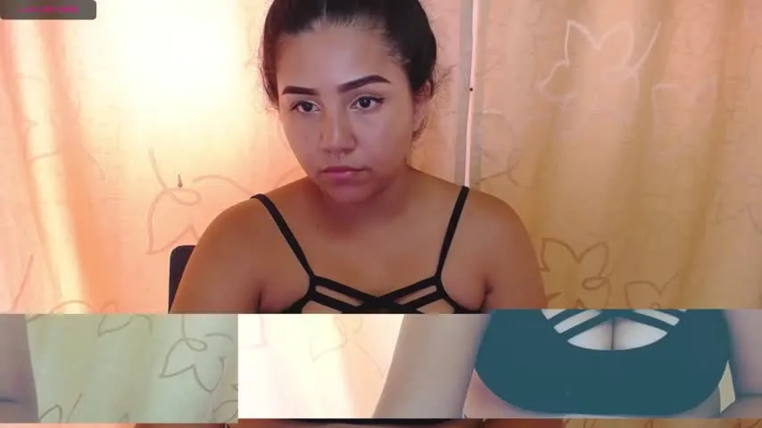 Live sex webcam photo for lisset_milks
