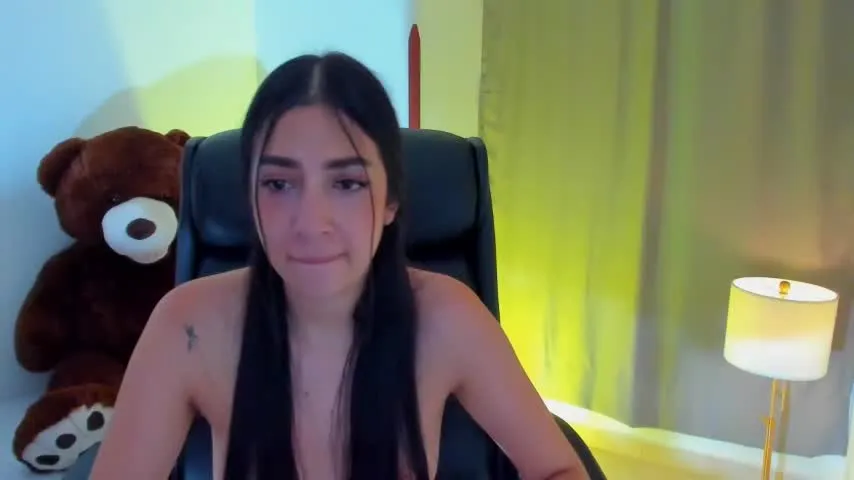 Live sex webcam photo for luisa_lane18