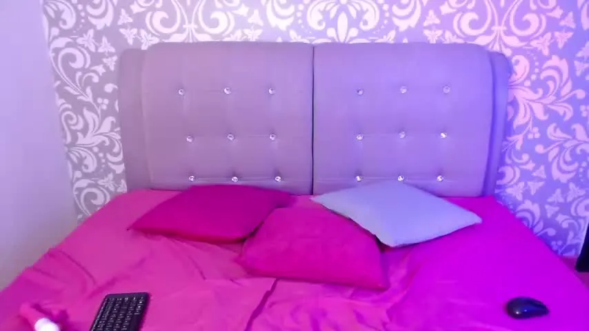 Live sex webcam photo for maar_19
