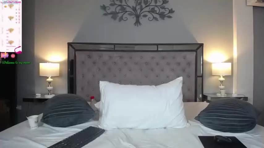 Live sex webcam photo for mailycirus_