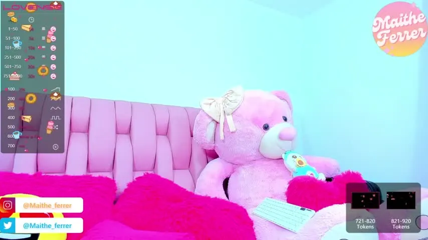 Live sex webcam photo for maithe_ferrer