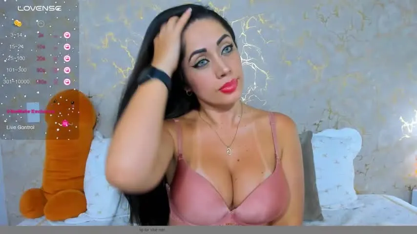 Live sex webcam photo for megan_clarck_