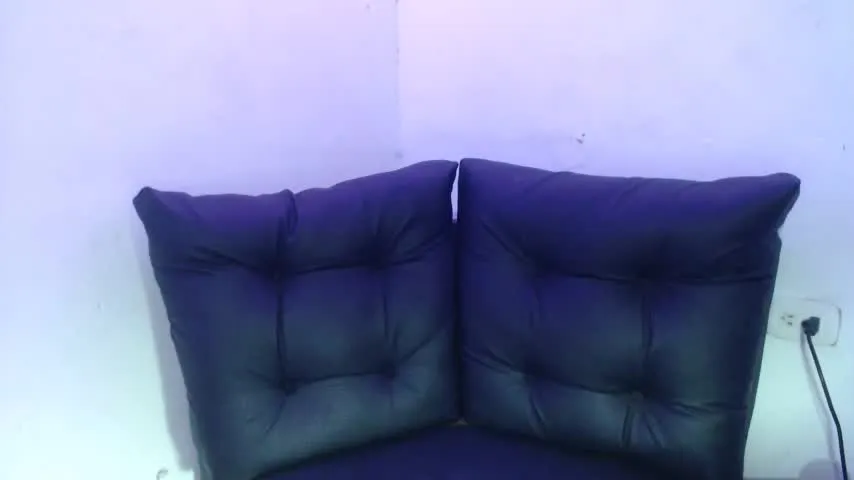 Live sex webcam photo for moon_lover_