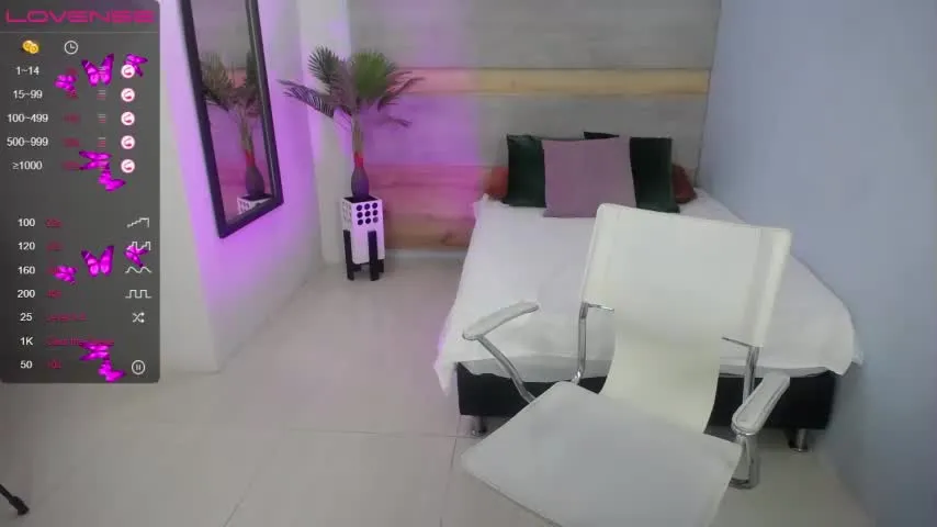 Live sex webcam photo for naty_valencia