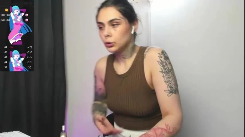 Live sex webcam photo for oh_marla