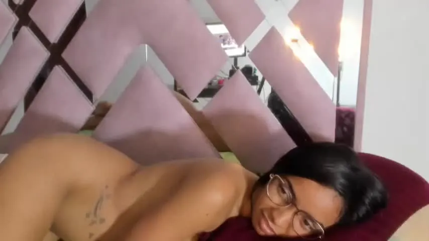 Live sex webcam photo for pocahotass_xx