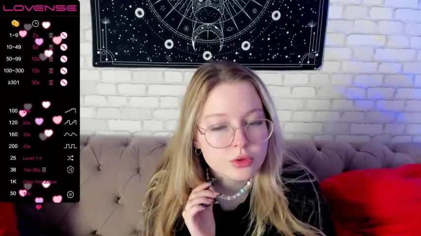 Live sex webcam photo for sea_see