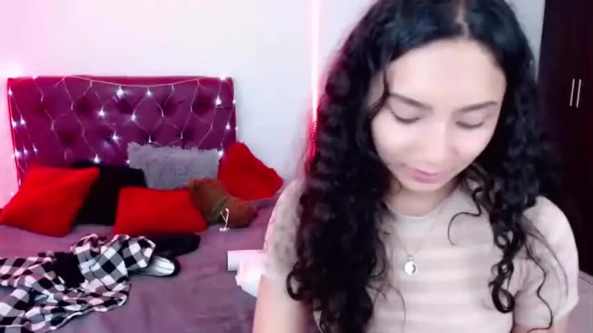 Live sex webcam photo for shara_cam