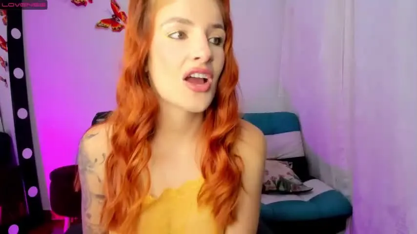Live sex webcam photo for sharlot_harrys