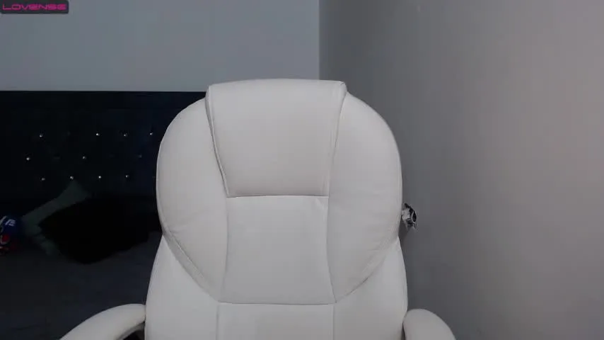 Live sex webcam photo for skyler_white