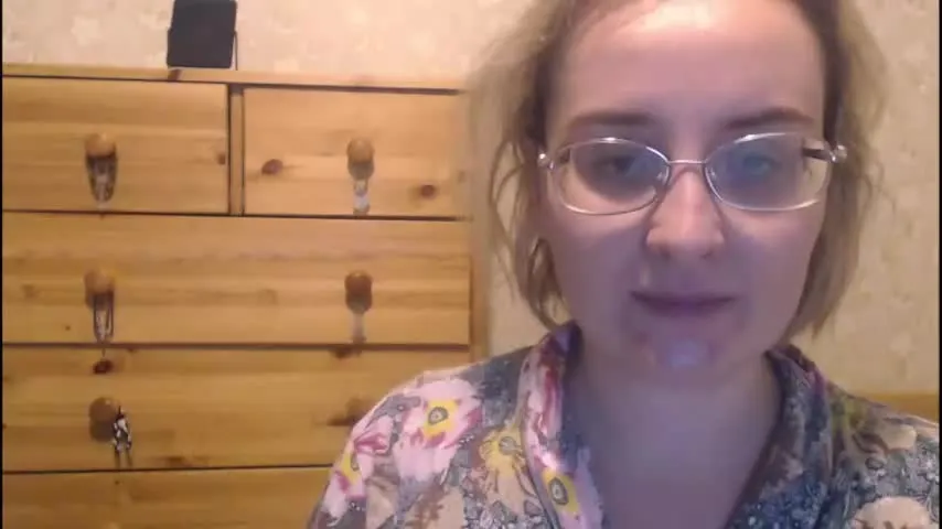 Live sex webcam photo for smart_rose