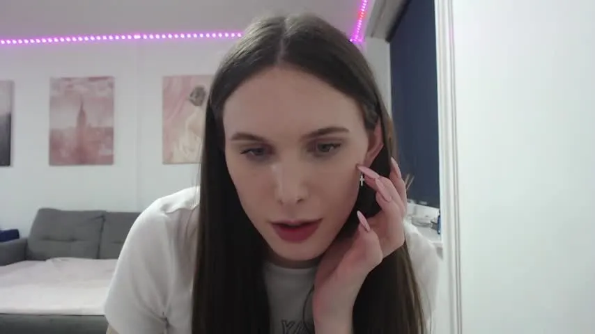 Live sex webcam photo for talkingtrouble
