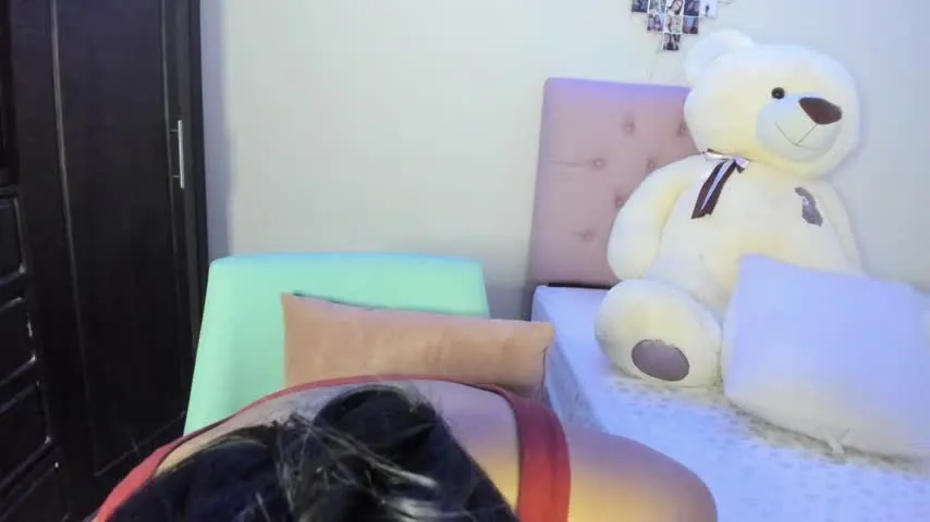 Live sex webcam photo for thays_mawakye