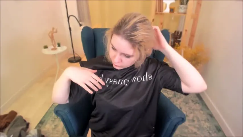Live sex webcam photo for wendyycandy