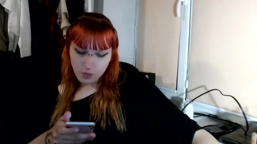 Live sex webcam photo for yomoyoo