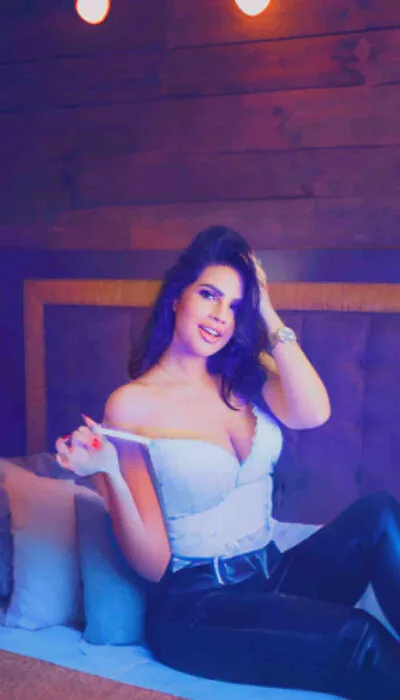 Live sex webcam photo for Aalyahh #290128109