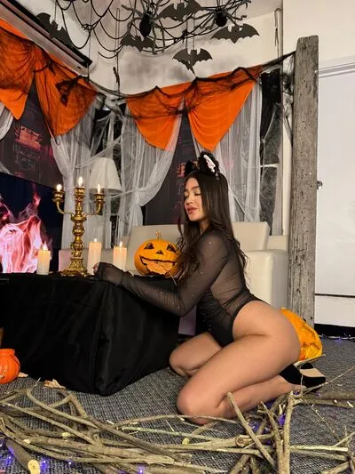 Live sex webcam photo for AdoraObregon #290159831